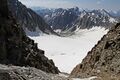 Вид с седловины перевала Абыл-Оюк на юг, ледник Ступенчатый