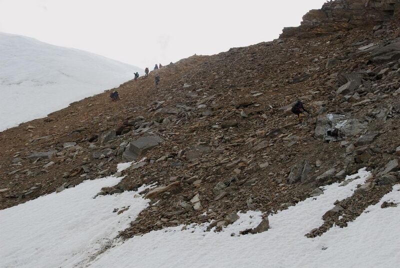 Файл:Pamir09 5ka Meshkov djarh spusk.jpg