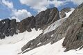 Перевал Сюрприз и ледовый лоб верхней ступени ледника