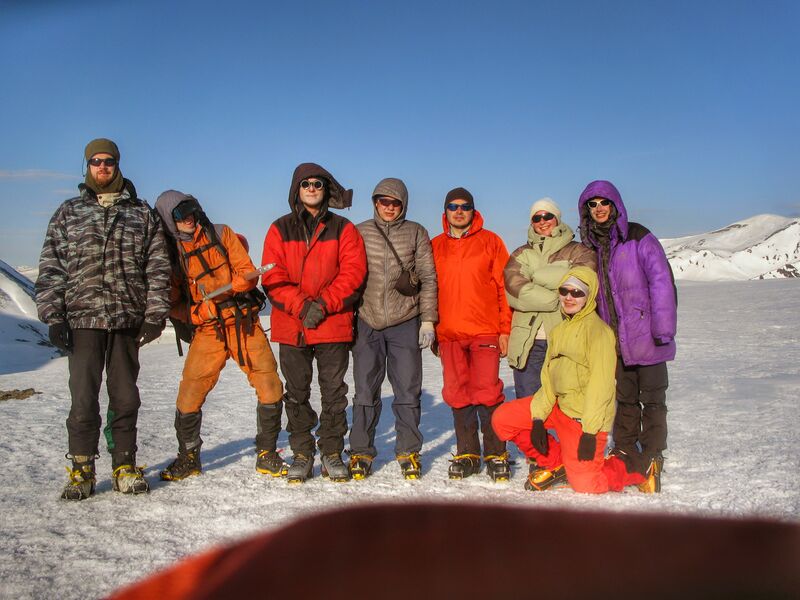 Файл:Southchuyarange-people-on-akkarasu-pass-2015.jpg