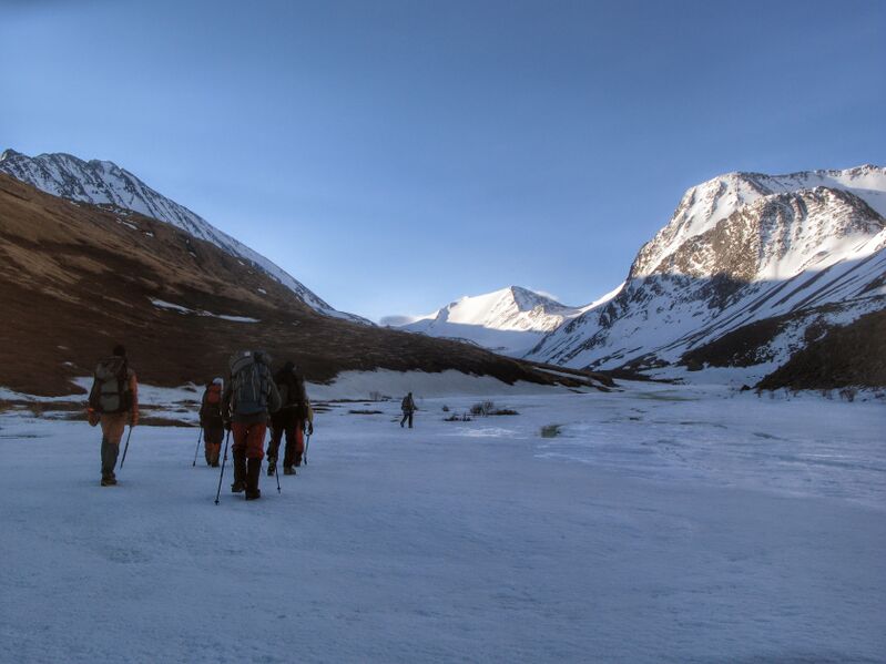 Файл:Southchuyarange on-the-way-to-dhaniktu.jpg