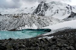 Фото 47. Моренное озеро под лед.Горного Института.
