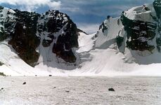 Перевал КСС Казахстана с ледника Колоскова. Фото из отчёта Мамонтова А.В., 2001 г.