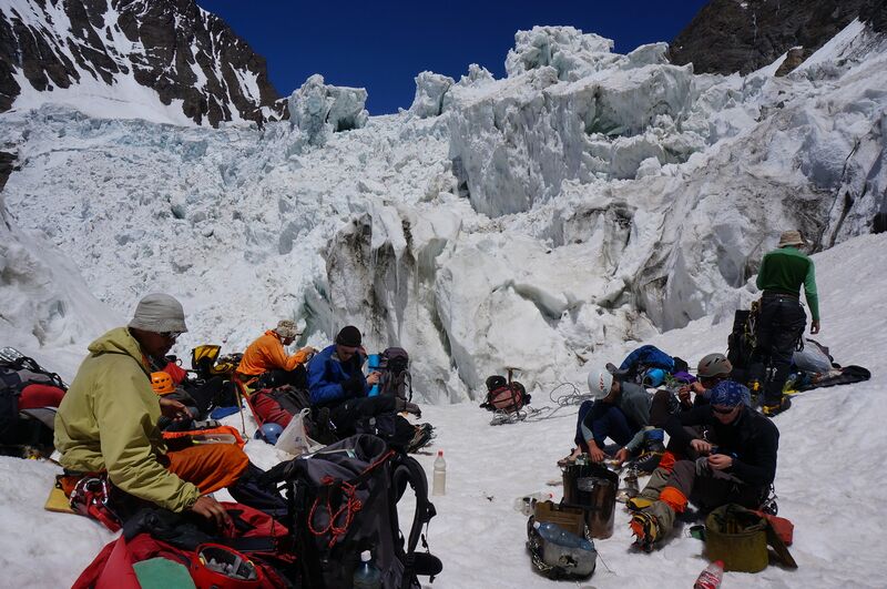 Файл:Scherbakov V Pamir2014 present179.jpg