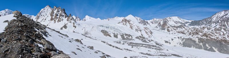Файл:Chuyskiy peak 2024 Sofiyskiy glacier.jpg