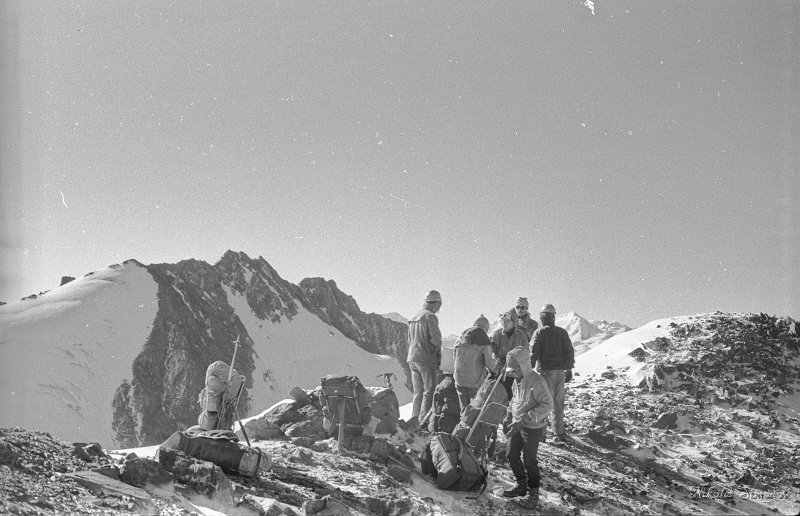 02-32.jpg -     .,   